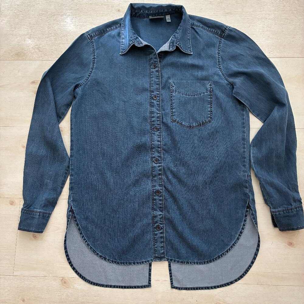 Athleta Bootjack Chambray Denim Button Up Shirt - Dark Indigo Wash Size XS